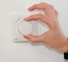 Nástěnný regulátor otáček ventilátoru s knoflíkem