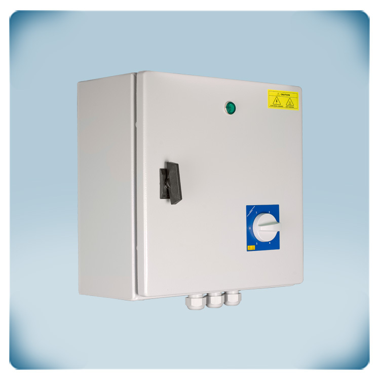 Metallgehäuse mit schwarzem Stufenschalter 2.5 A 400 V 