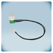 Knopf mit Kabeln und Stecker