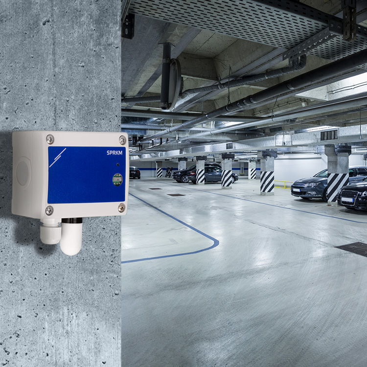Датчик качества воздуха установлен в подземном паркинге