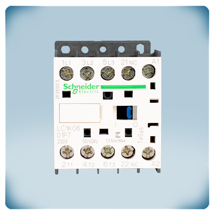 Contacteur 5,5 kW M : 3 NO + E : 1 NO