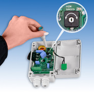 Regolazione trimmer con cacciavite