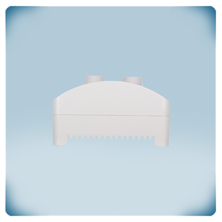 Controller per gestire un calorifero elettrico fino a 6 kw con regolazione manuale attraverso un potenziometro