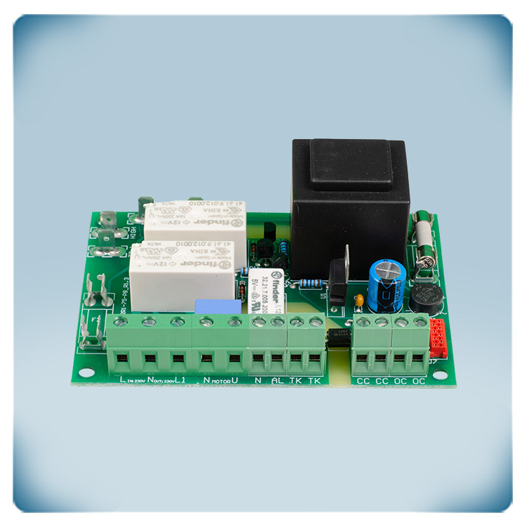 PCB med kopplingsplint och komponenter