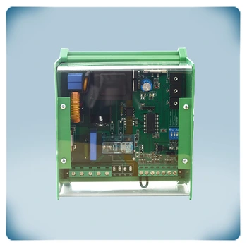 DIN ray montajı için plastik muhafazada elektronik bileşenli PCB